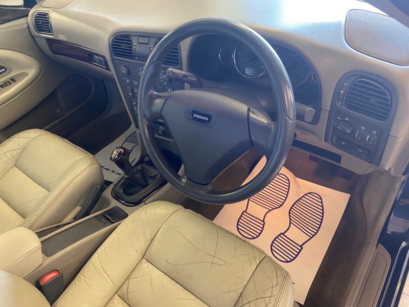 VOLVO S40