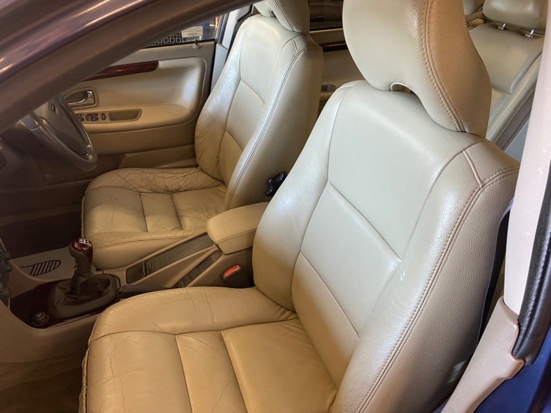 VOLVO S40