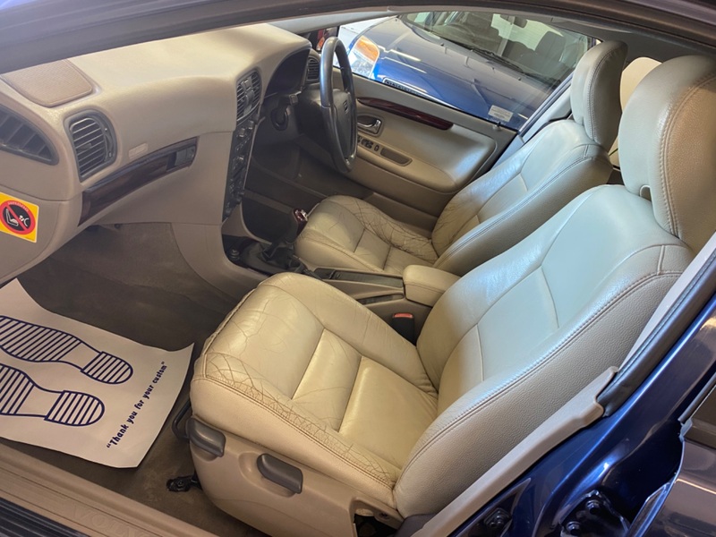 VOLVO S40