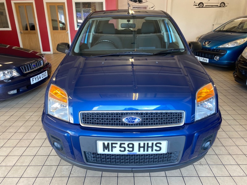 View FORD FUSION ZETEC TDCI