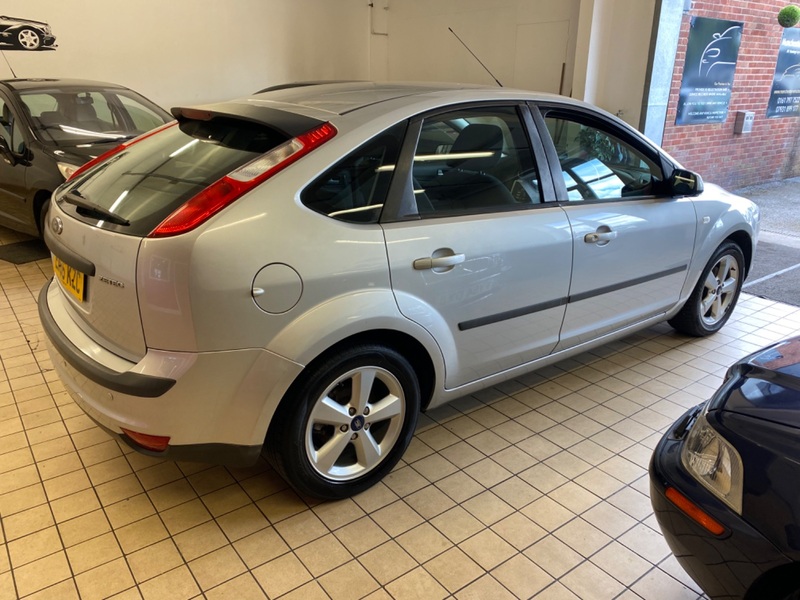 FORD FOCUS