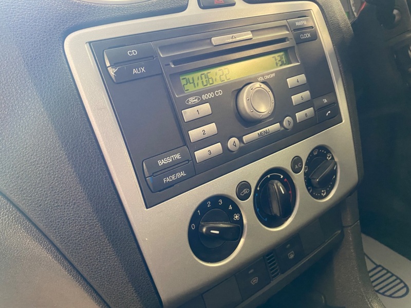 FORD FOCUS