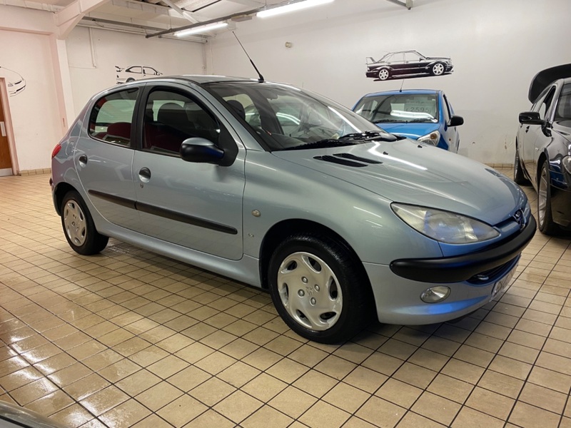 View PEUGEOT 206 LX