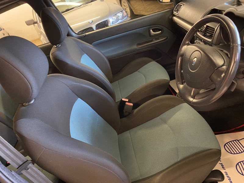 RENAULT CLIO