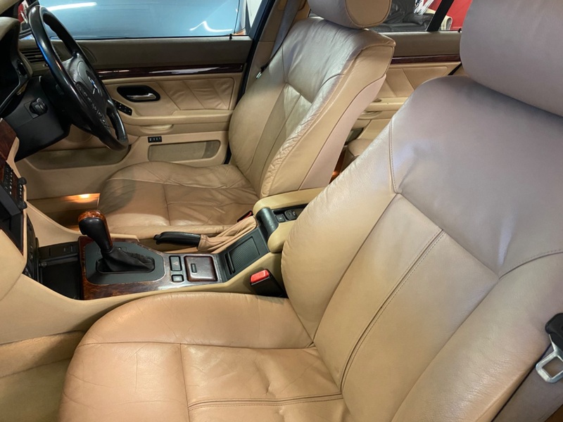 BMW 5 SERIES
