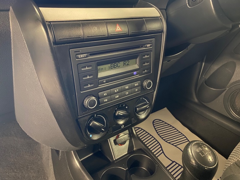 VOLKSWAGEN FOX