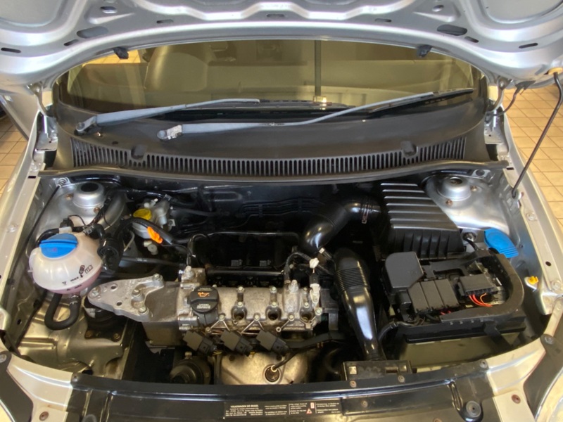 VOLKSWAGEN FOX