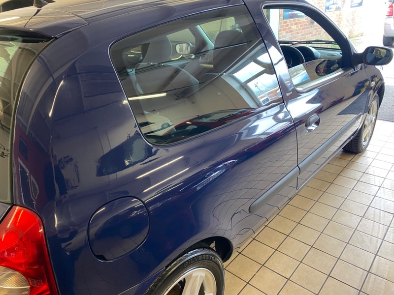 RENAULT CLIO