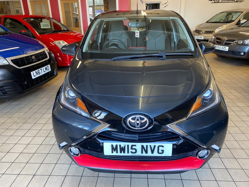 View TOYOTA AYGO VVT-I X-PRESSION