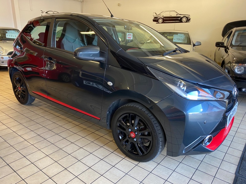 View TOYOTA AYGO VVT-I X-PRESSION