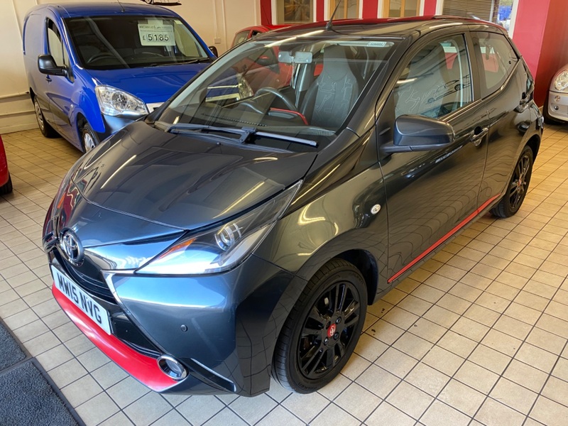 View TOYOTA AYGO VVT-I X-PRESSION