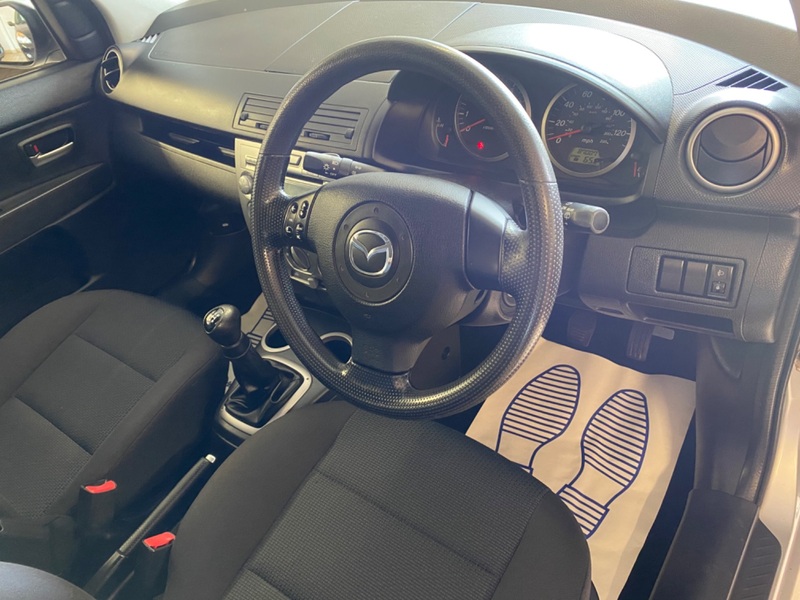 MAZDA MAZDA2