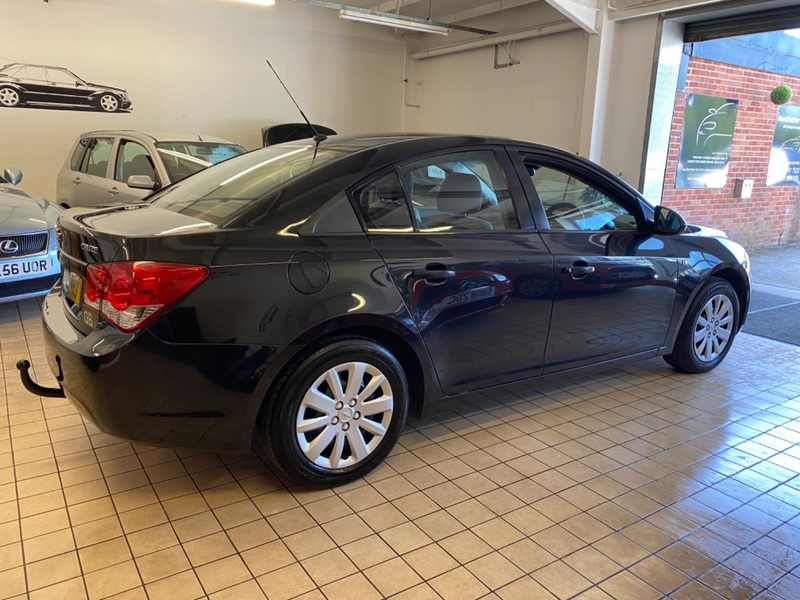 CHEVROLET CRUZE