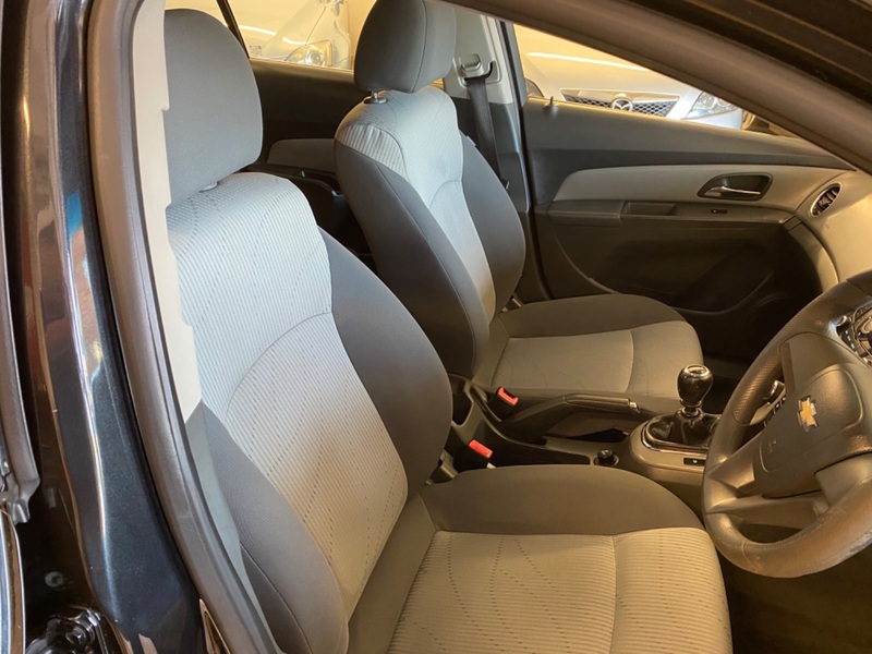 CHEVROLET CRUZE