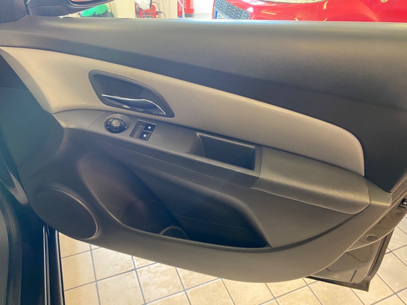 CHEVROLET CRUZE