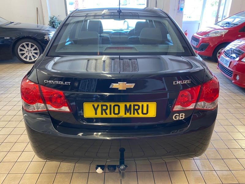 CHEVROLET CRUZE