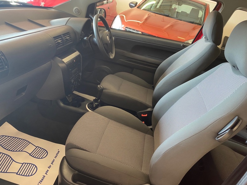 VOLKSWAGEN FOX