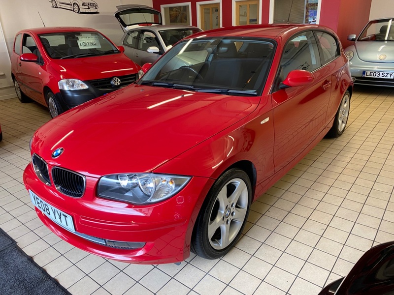 View BMW 1 SERIES 116I SE