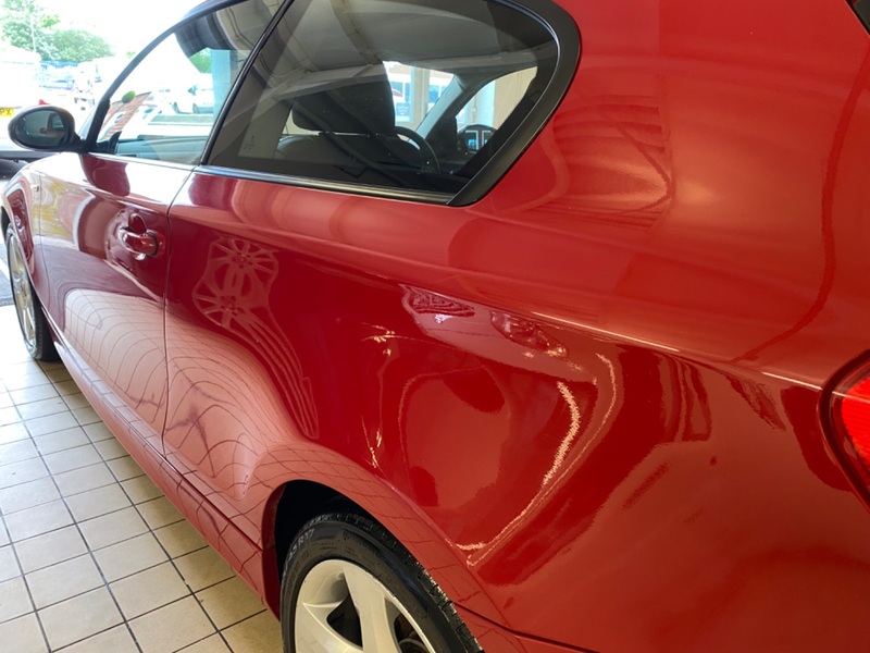 BMW 1 SERIES