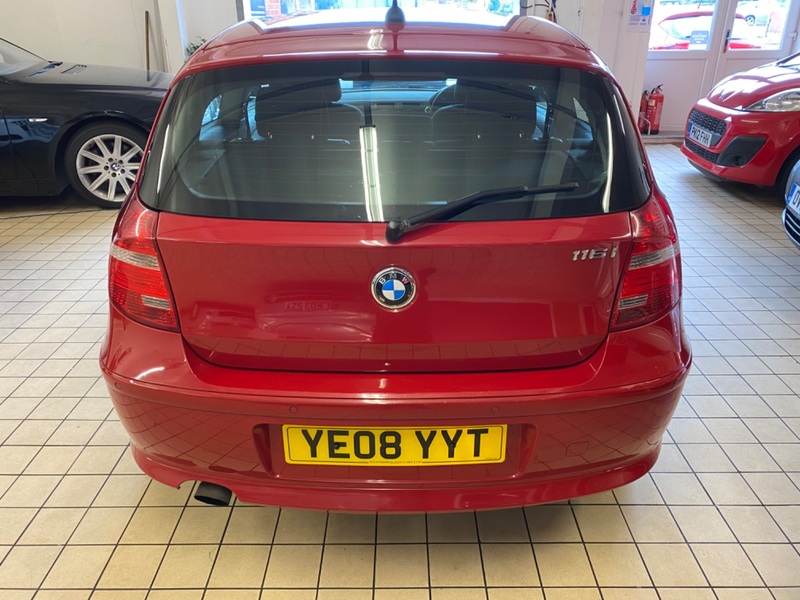 BMW 1 SERIES