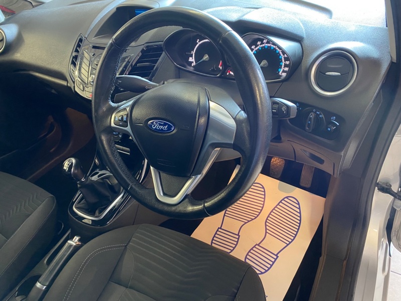 FORD FIESTA