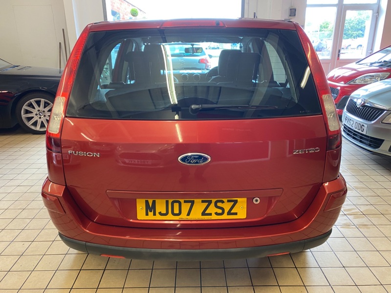 FORD FUSION