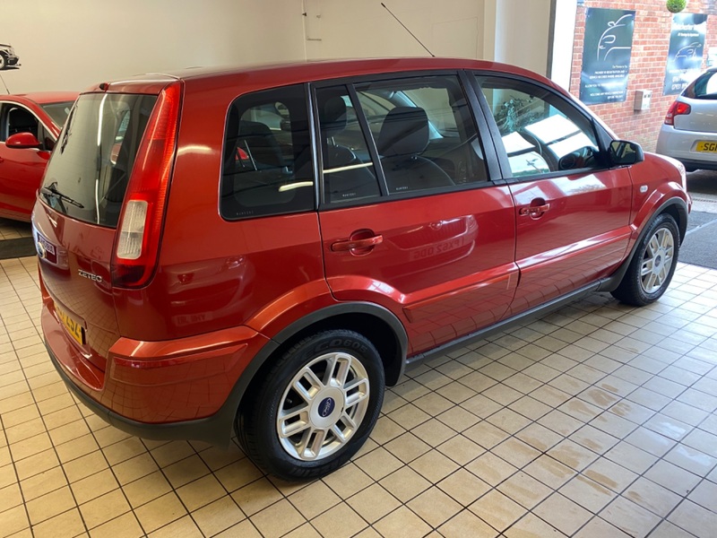 FORD FUSION