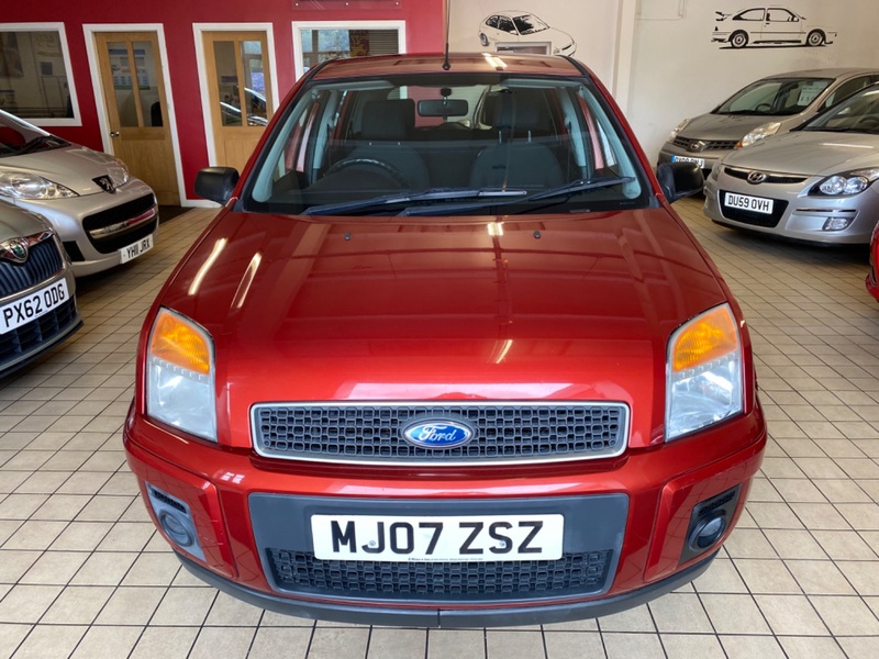 View FORD FUSION ZETEC CLIMATE