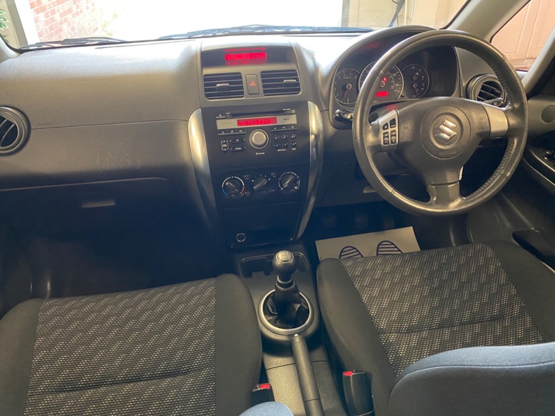 SUZUKI SX4