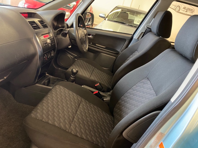 SUZUKI SX4