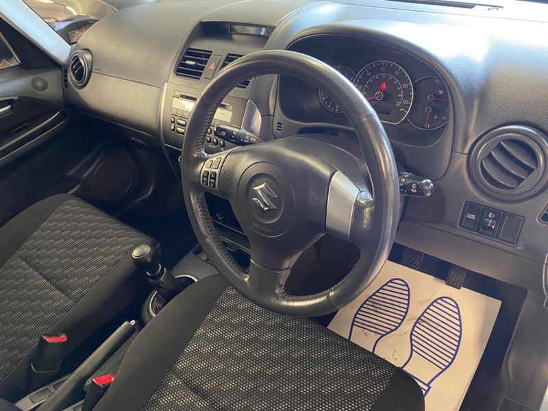 SUZUKI SX4