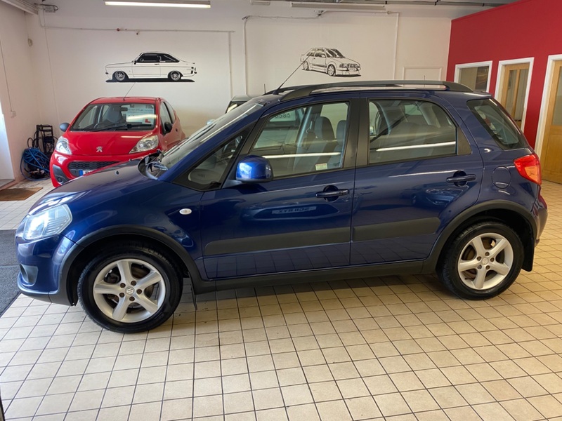 SUZUKI SX4