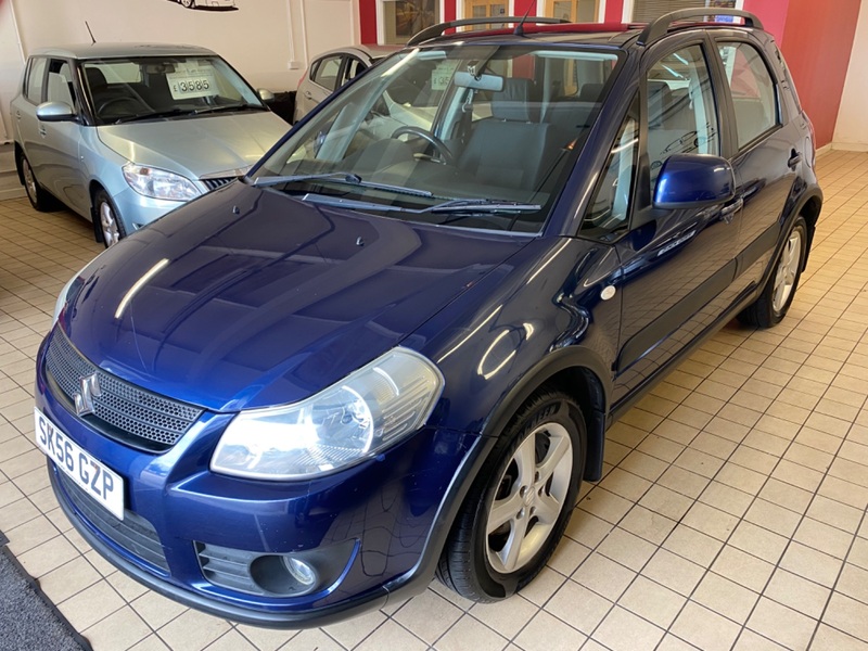 View SUZUKI SX4 GLX