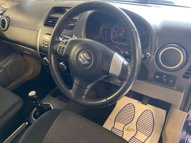 SUZUKI SX4